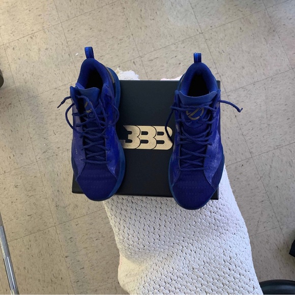 Zo2 Prime Remix ‘Independence Day Blue. Lonzo Ball - Picture 4 of 11